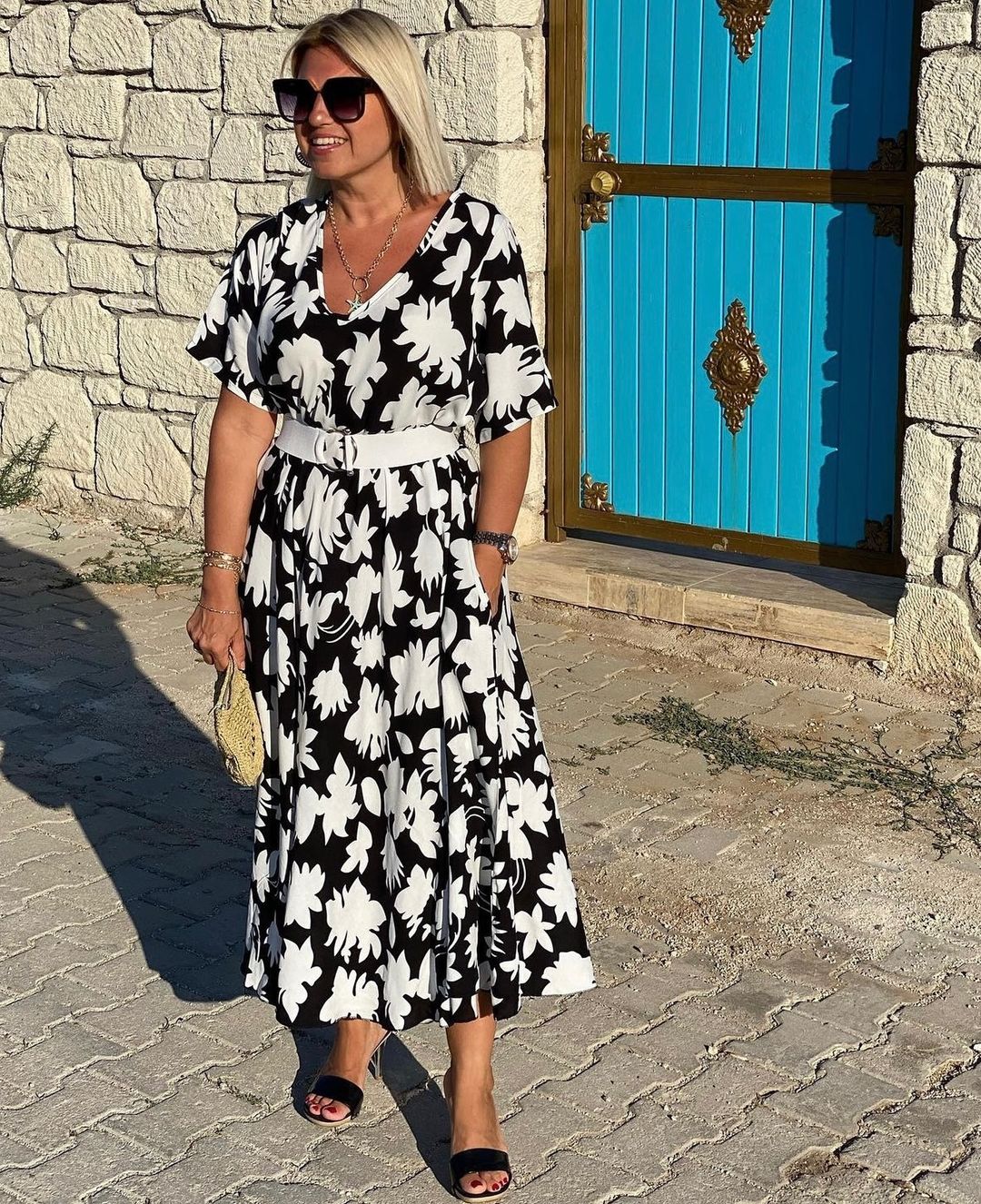 Brenda - Elegancka Luźna Sukienka